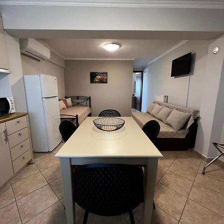 Moúdhros Pandora Apartments מראה חיצוני תמונה